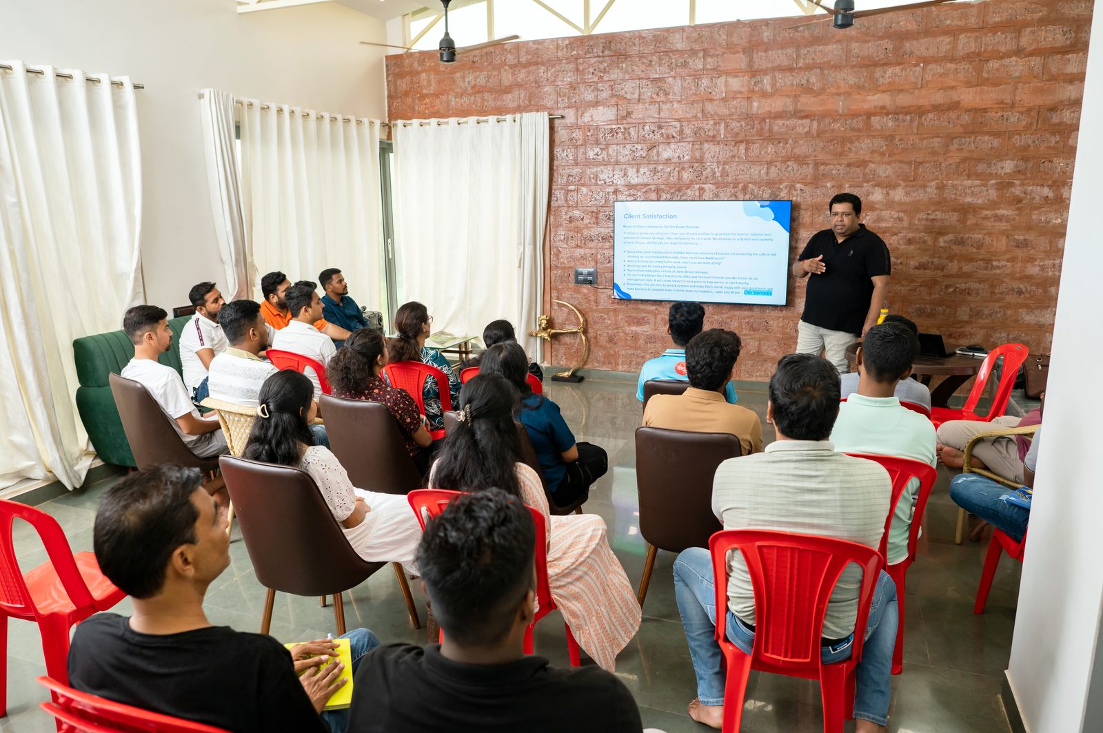 Client team training session led by Prowessz Consulting
